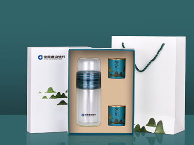 客戶禮品推薦方案，簡單大方又不失高級感。